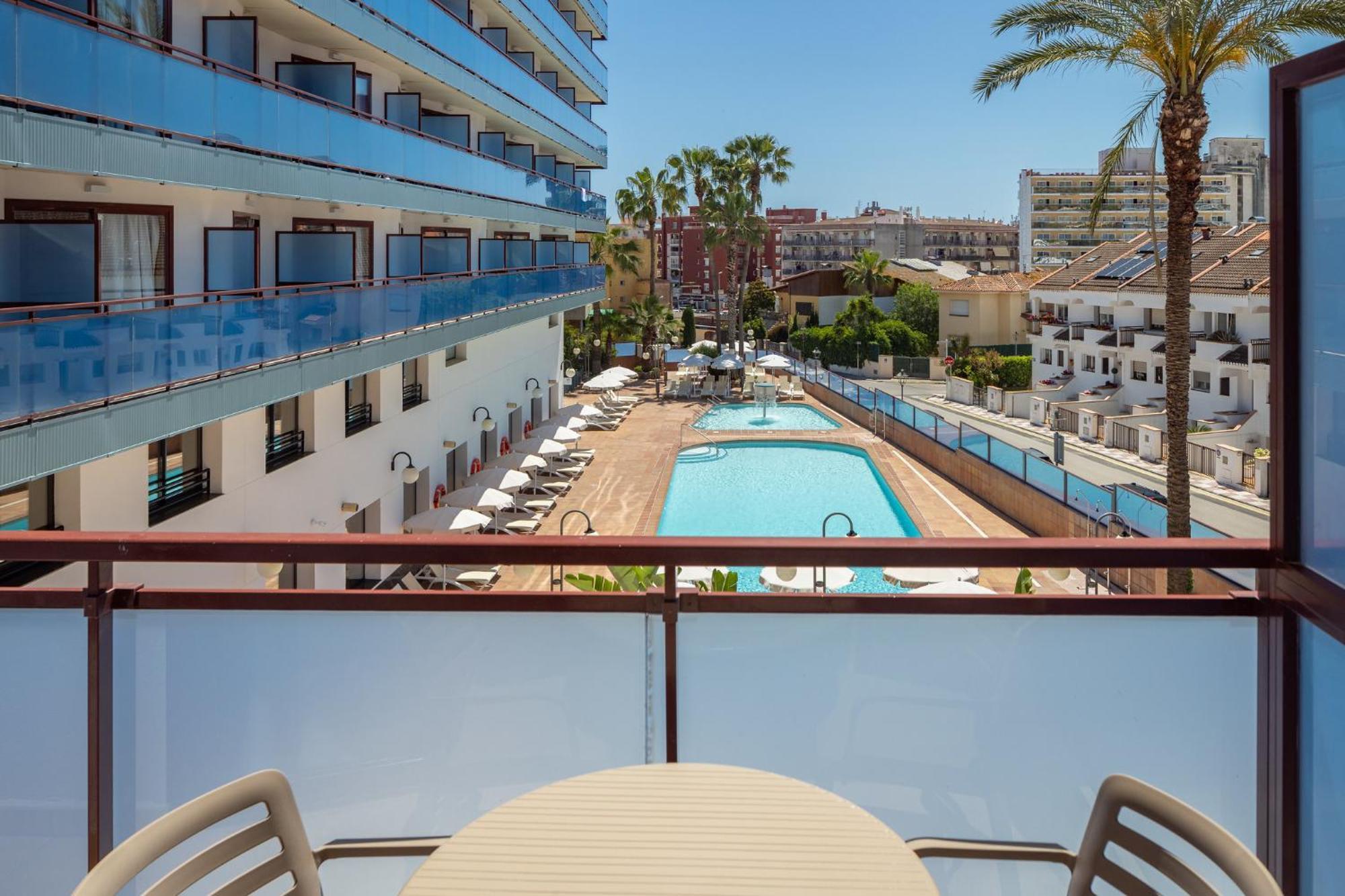 Family Room Pool View